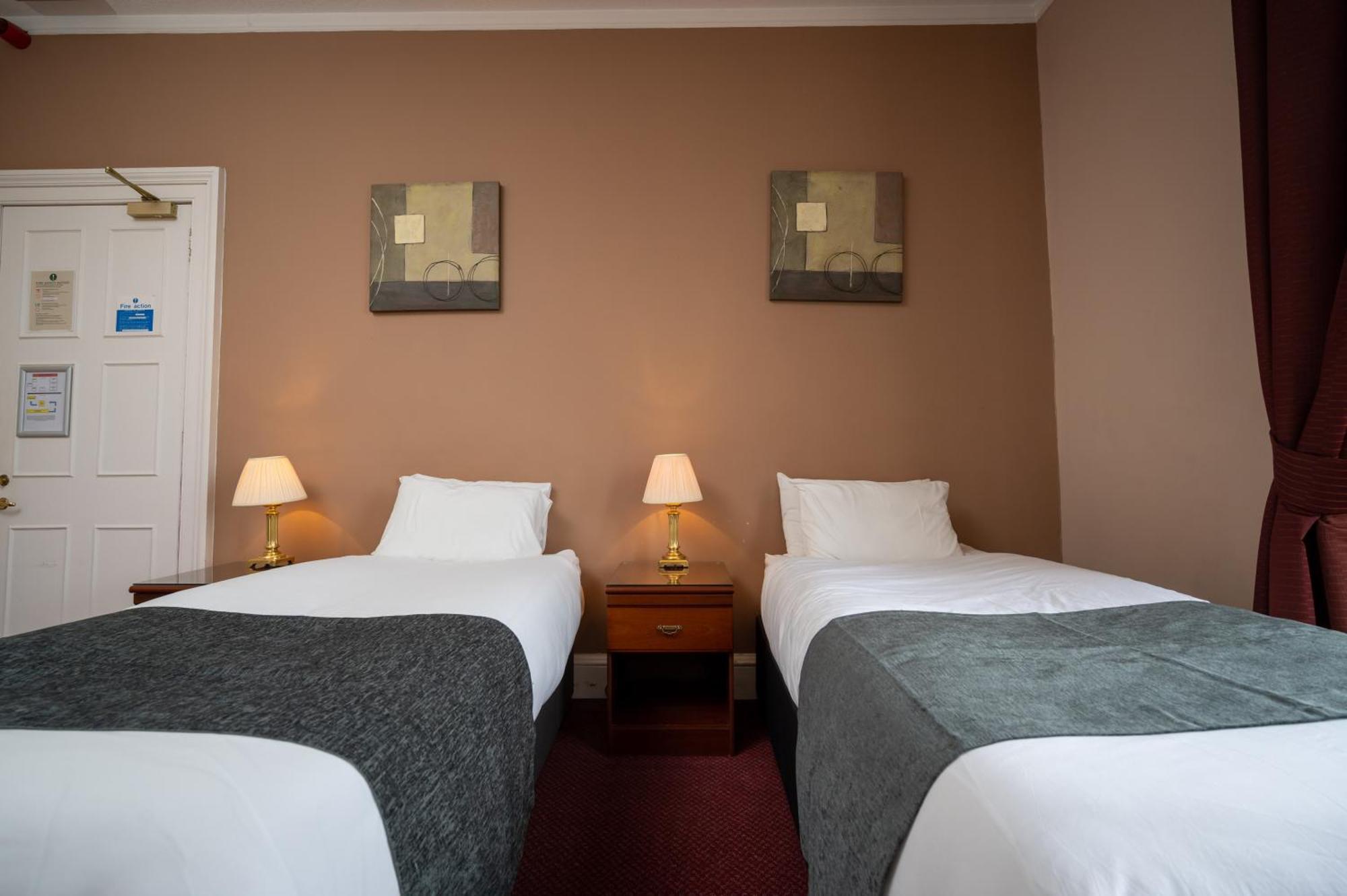 אדינבורו Hampton Hotel By Greene King Inns מראה חיצוני תמונה